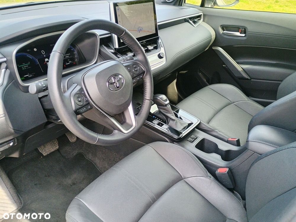 Toyota Corolla Cross - 17