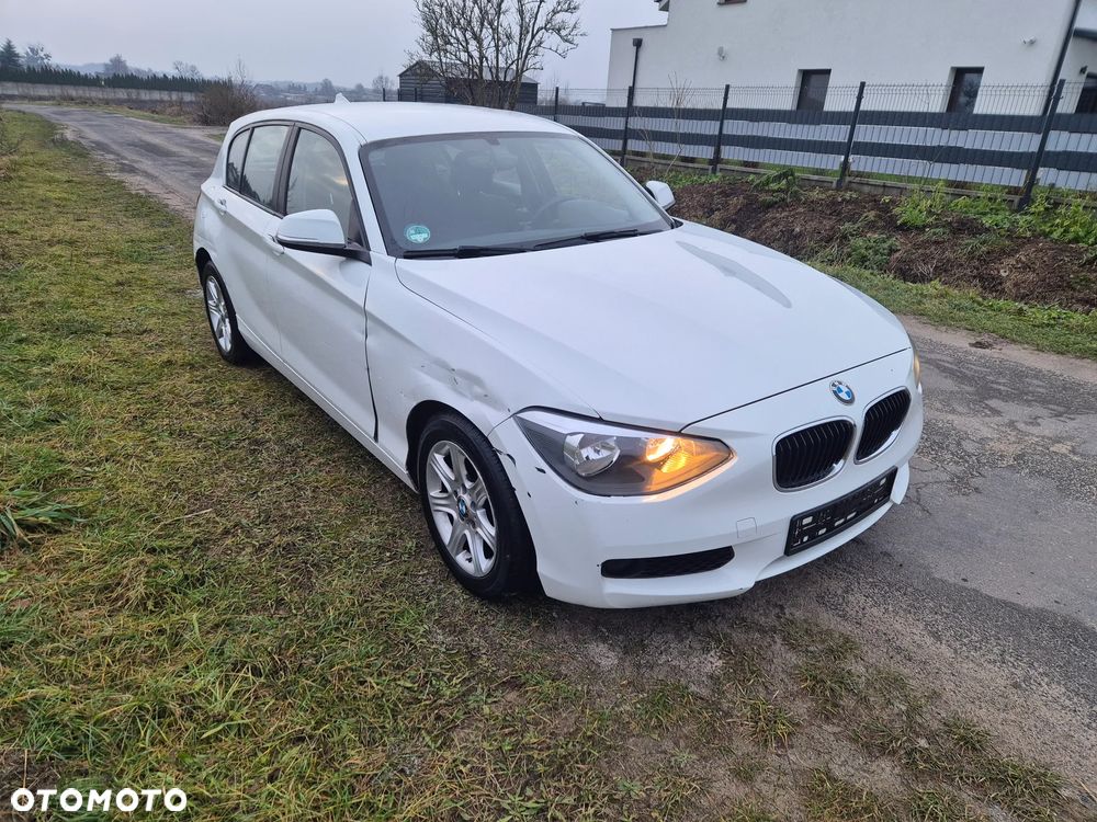 BMW Seria 1 116i - 8