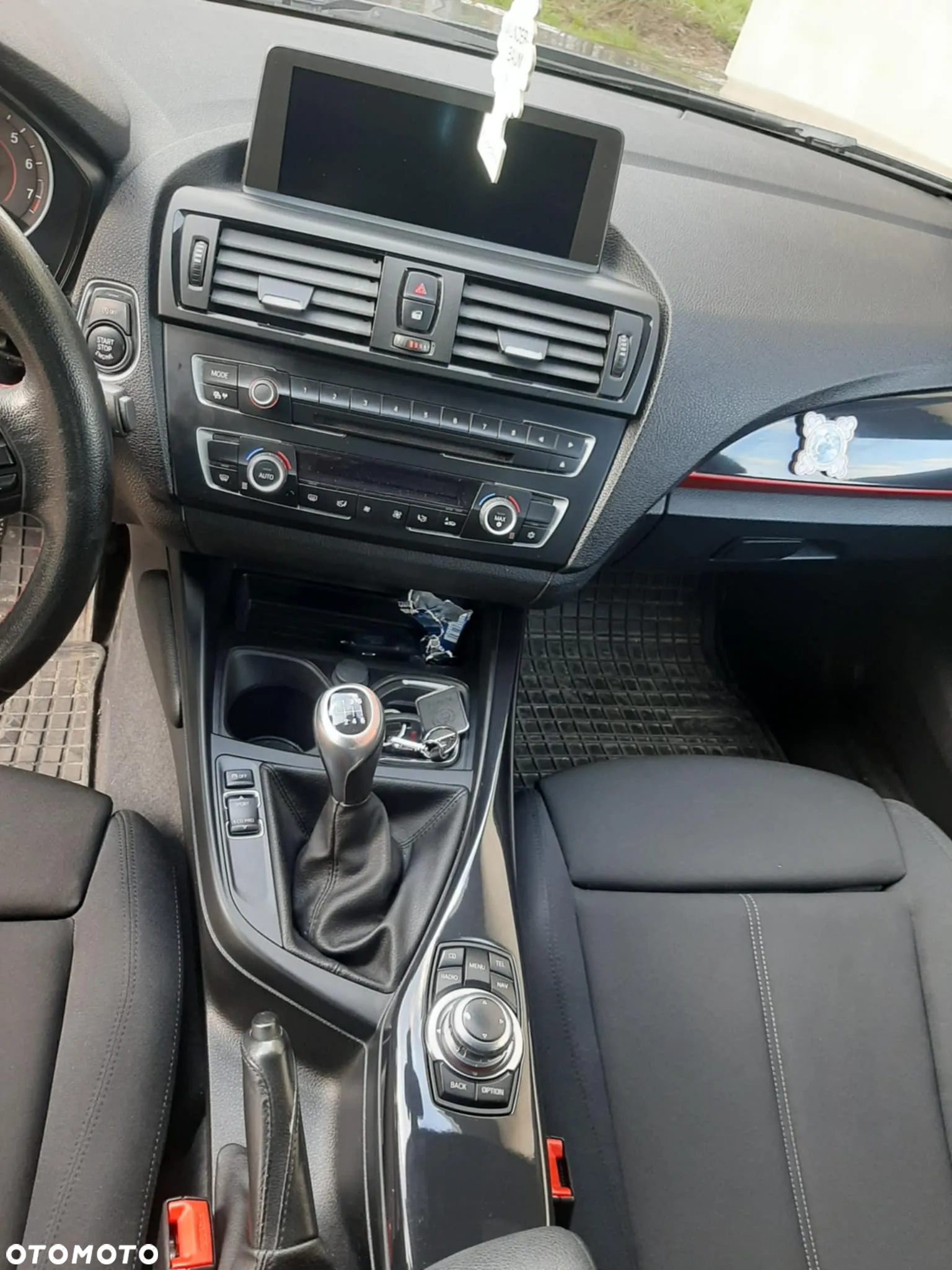 BMW Seria 1 118i Sport Line - 9