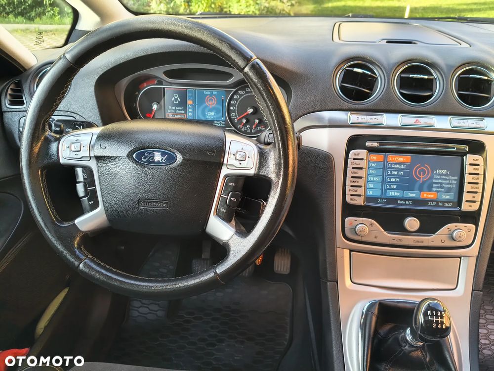 Ford S-Max - 13