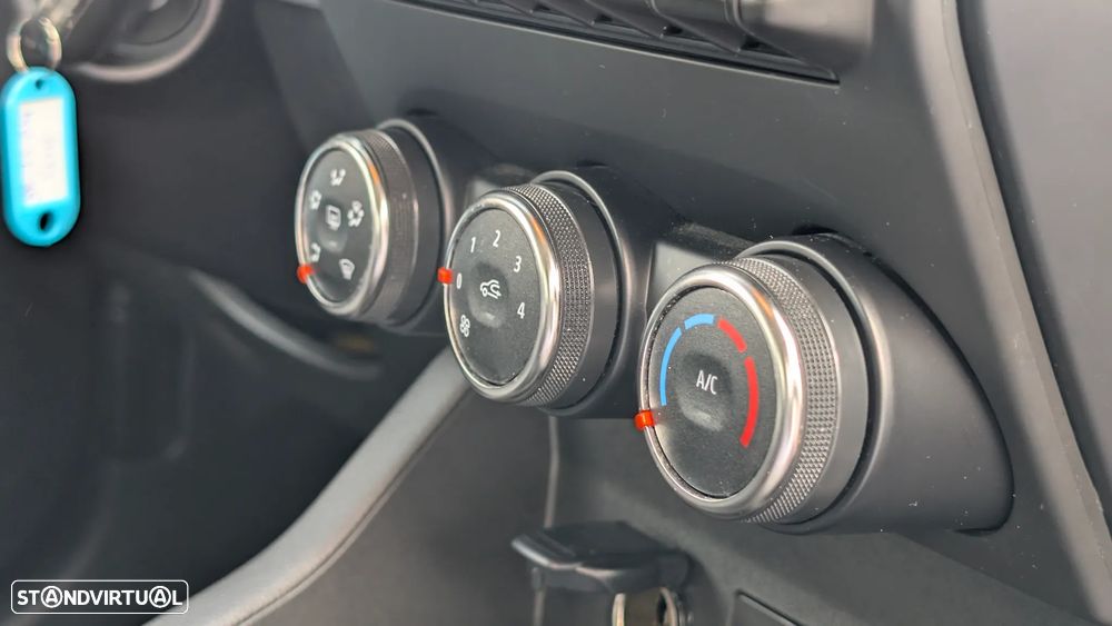 Renault Clio TCe 90 EVOLUTION - 14