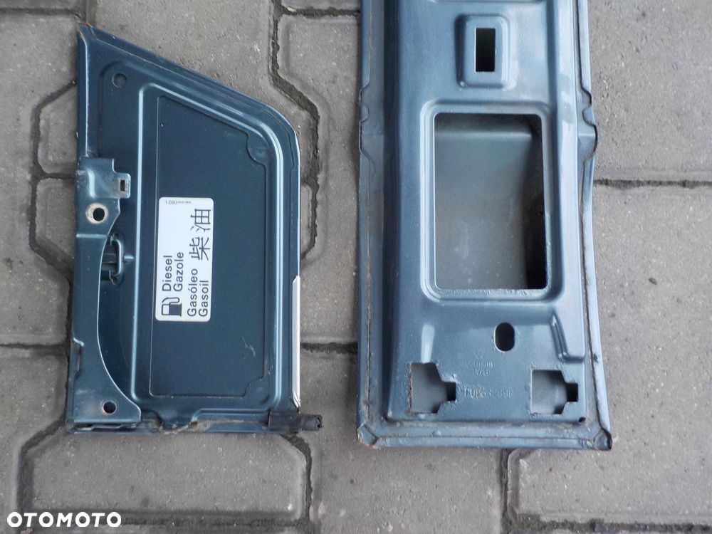 VW T5 KLAPKA WLEWU PALIWA BLACHA ZAŚLEPKA - 4