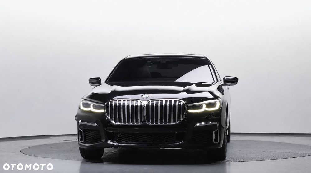 BMW Seria 7 740Li xDrive sport - 2