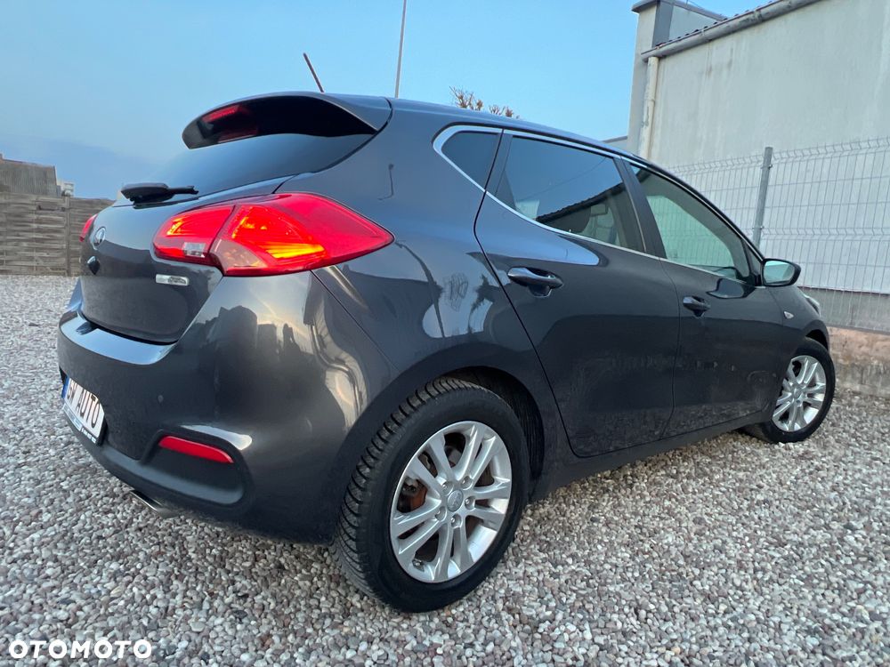 Kia Ceed 1.4 CVVT Dream Team Edition - 14