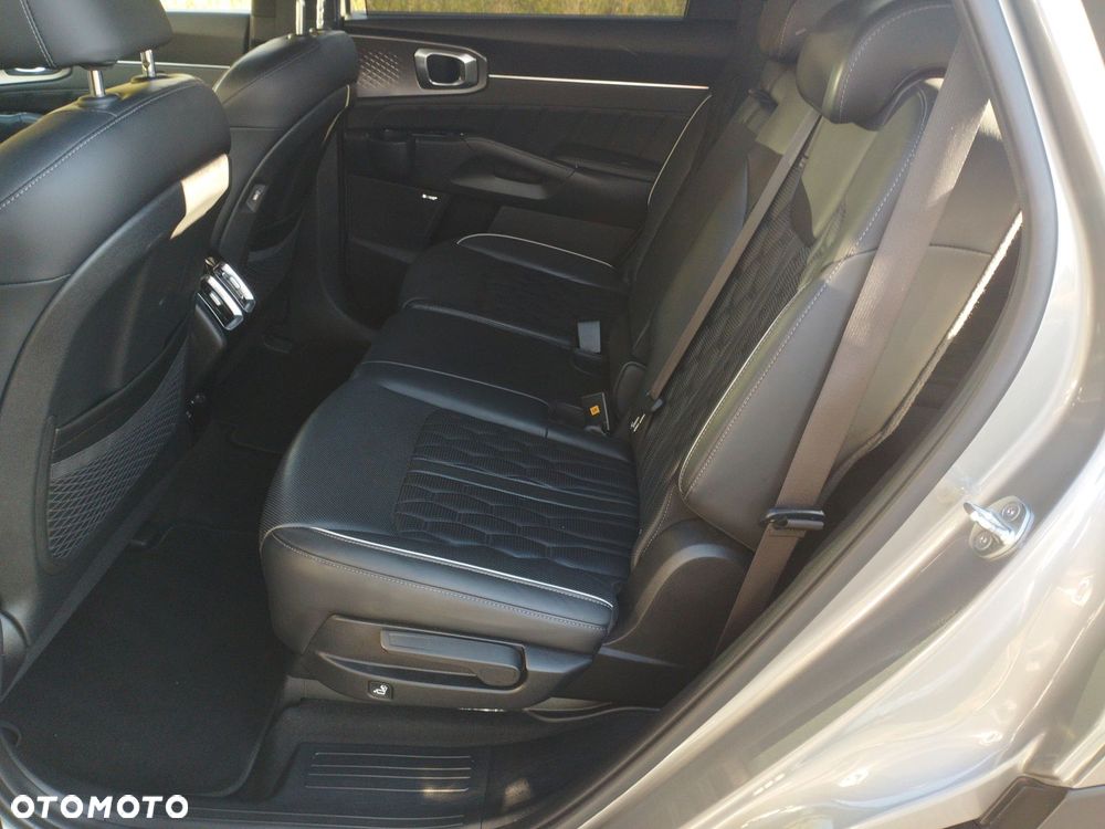 Kia Sorento - 22