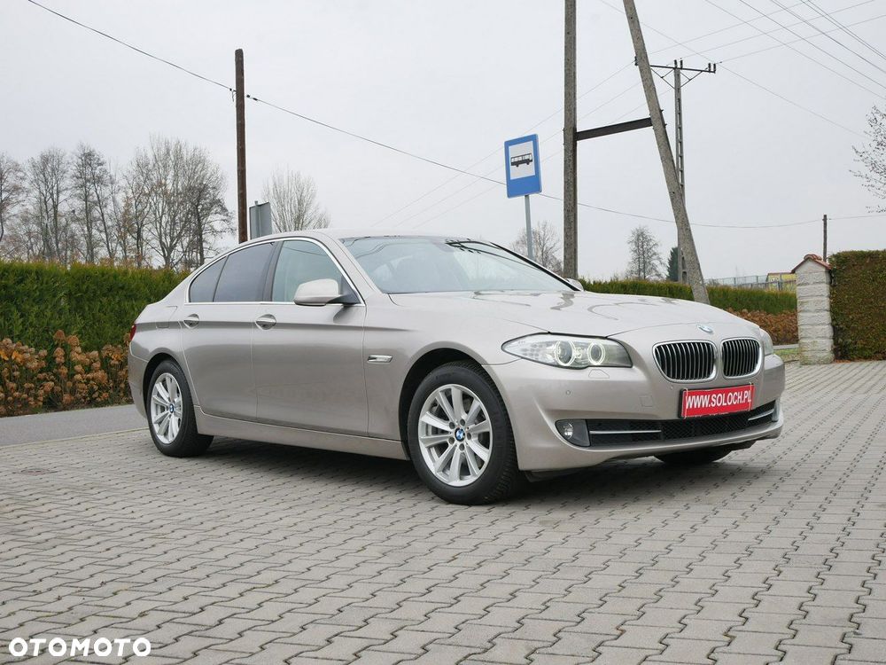 BMW Seria 5 520d Luxury Line - 11
