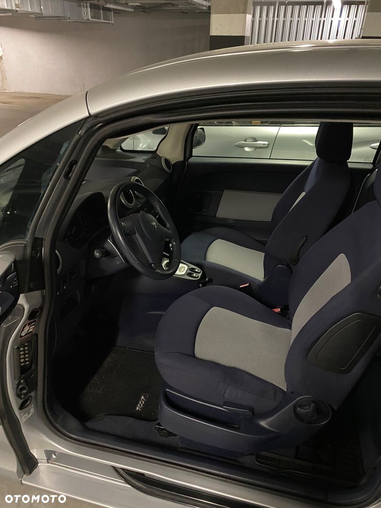 Peugeot 1007 - 11