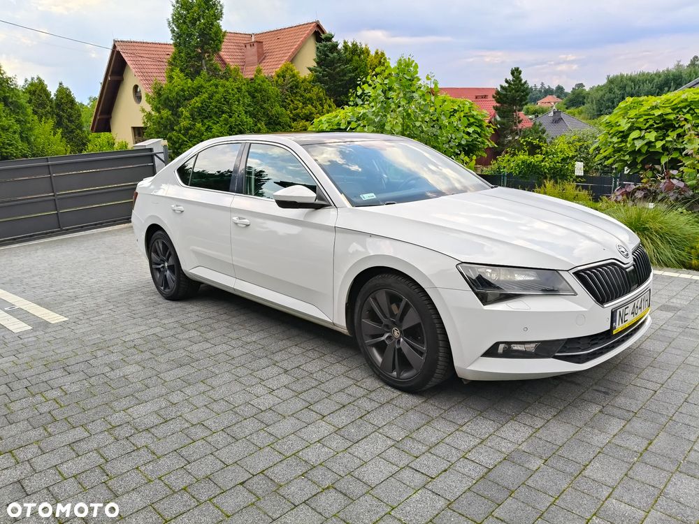 Skoda Superb 2.0 TDI Ambition DSG - 5