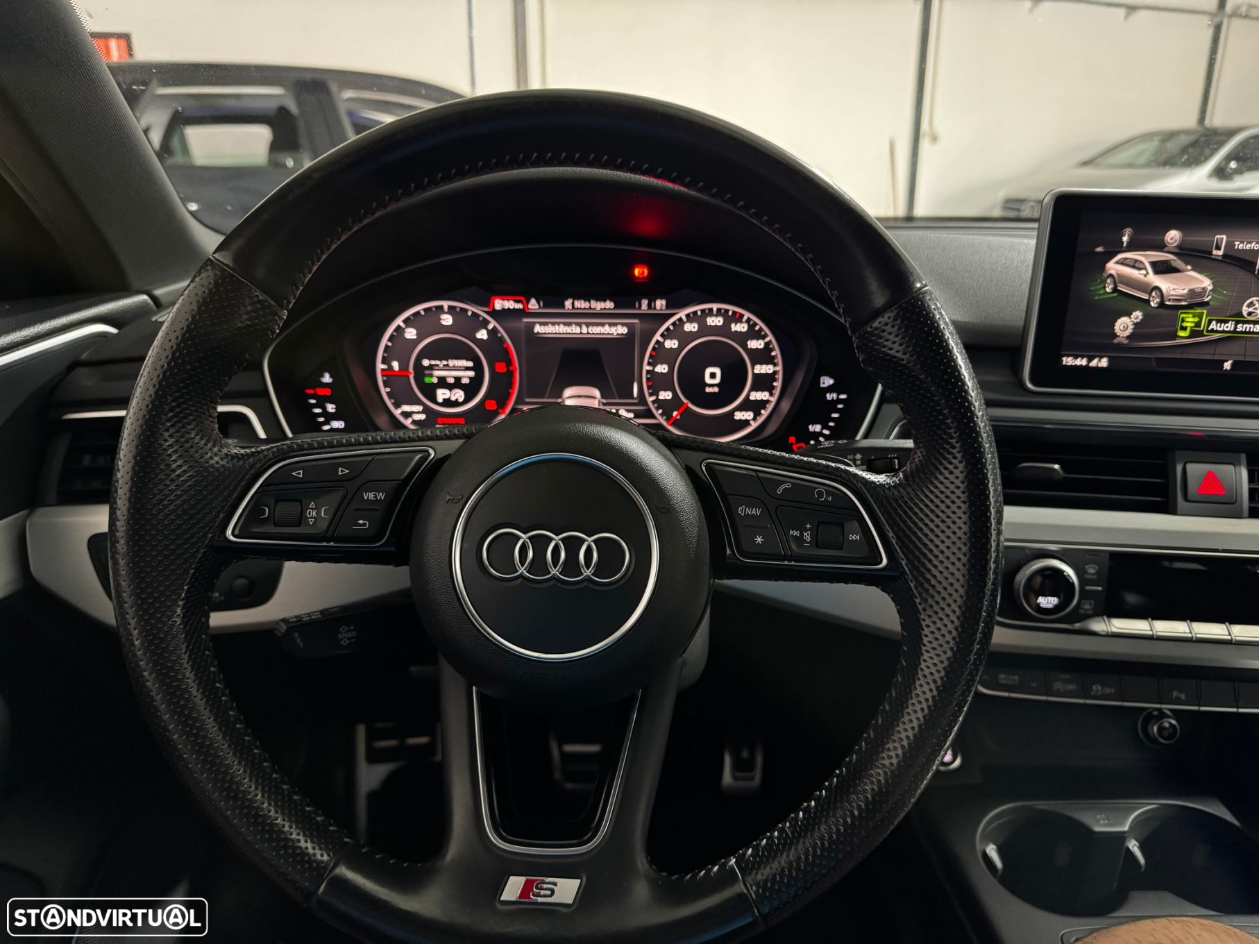 Audi A4 Avant 2.0 TDI S-line S tronic - 13
