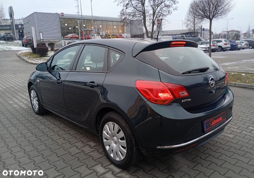 Opel Astra - 10