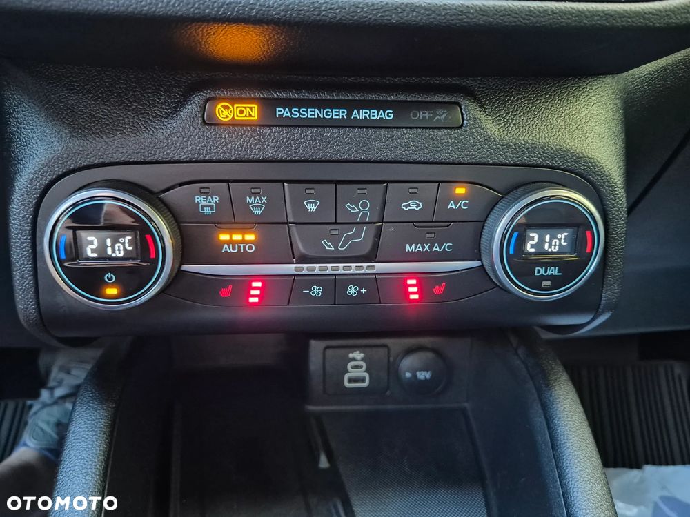Ford Kuga 2.0 EcoBlue 4x4 ST-LINE - 32