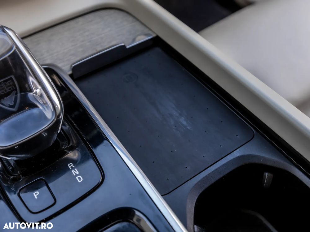 Volvo XC 60 B4 MHEV AT8 AWD Inscription - 29