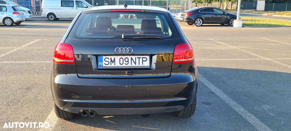 Audi A3 1.9 TDI DPF S tronic Ambiente - 6