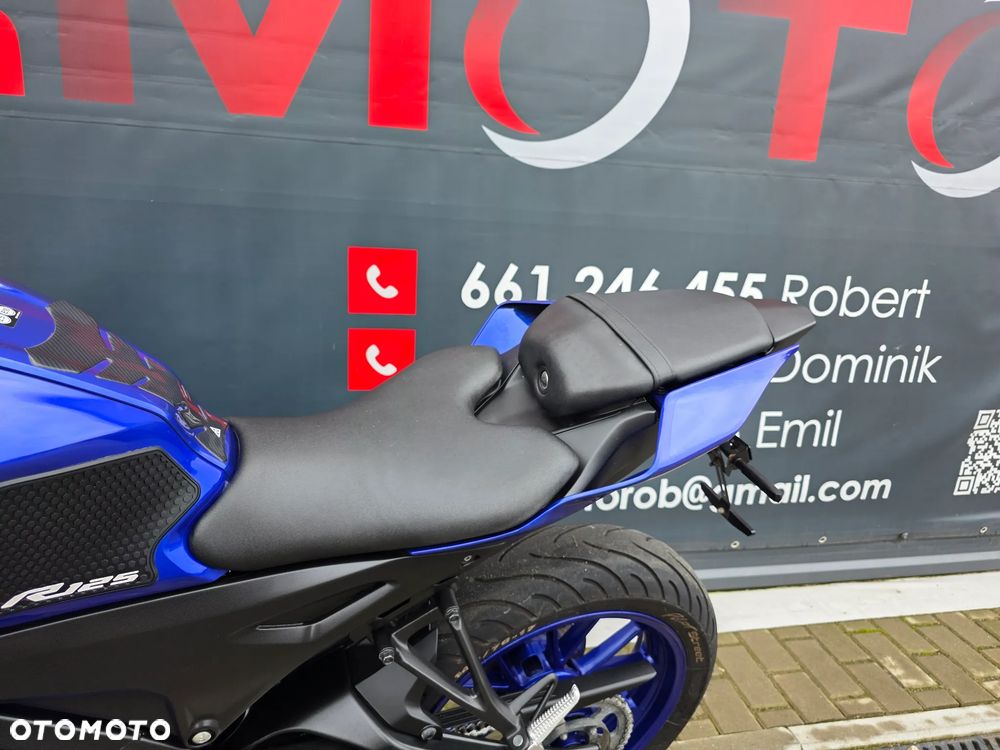 Yamaha YZF - 8