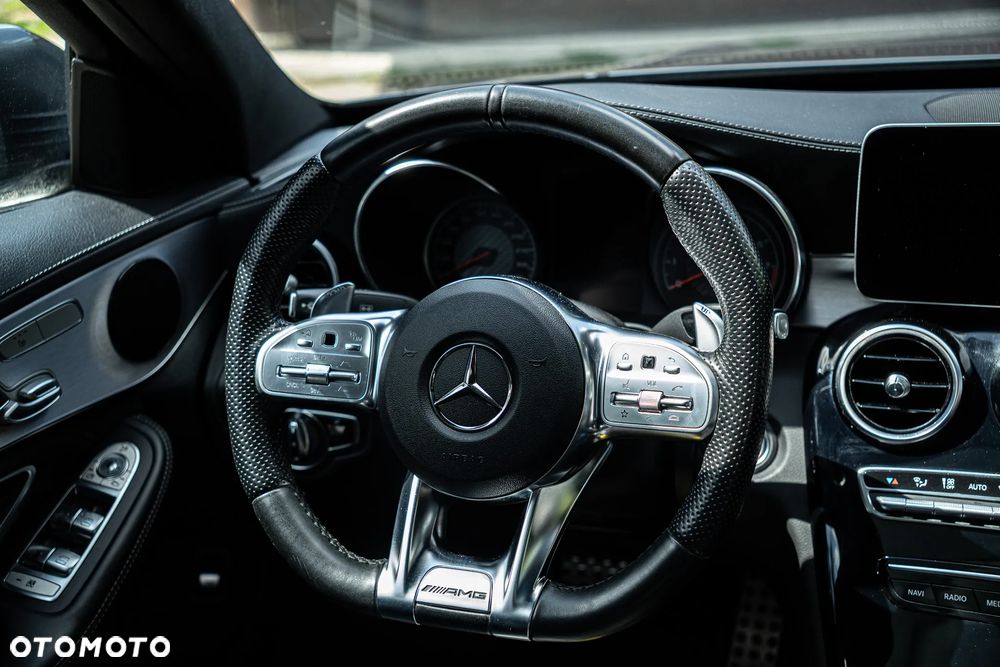 Mercedes-Benz Klasa C AMG 63 AMG Speedshift 7G-MCT - 20