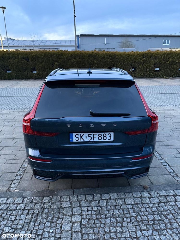 Volvo XC 60 B5 B AWD Ultra Dark - 5