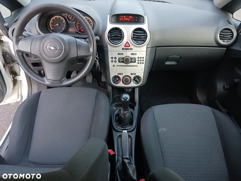 Opel Corsa 1.2 16V Essentia - 6