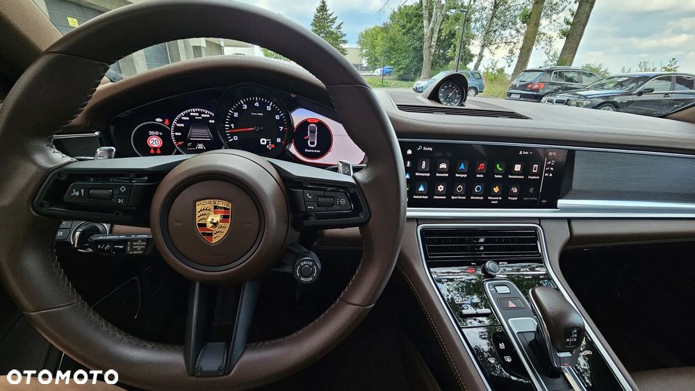 Porsche Panamera 4 Platinum Edition - 20