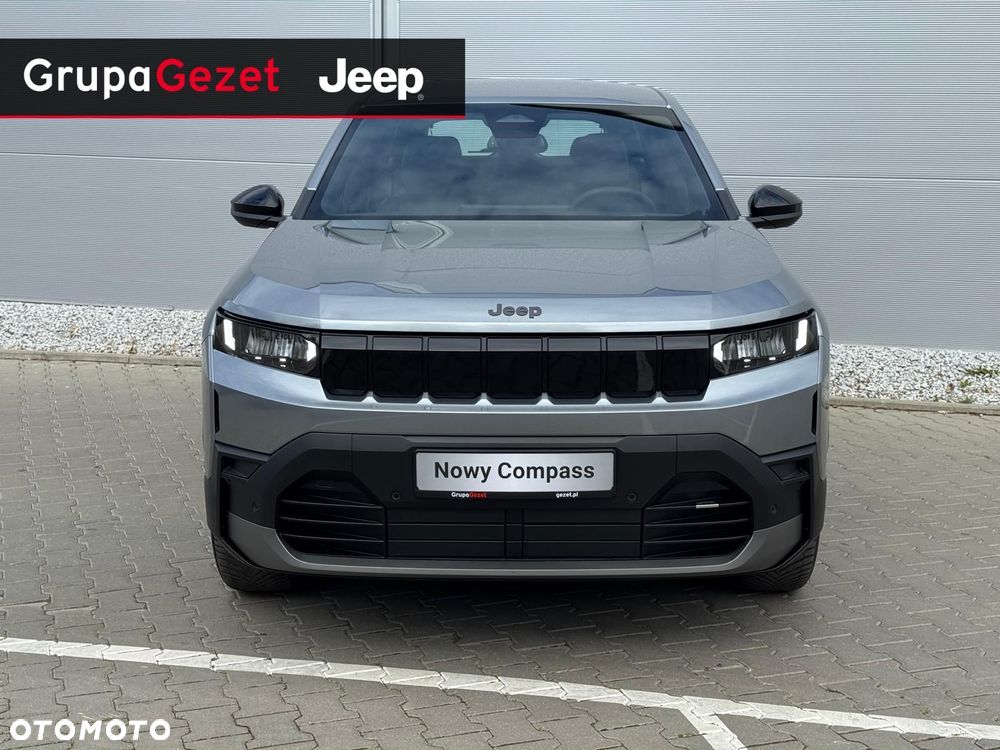 Jeep Compass 73.7kWh Altitude FWD - 8