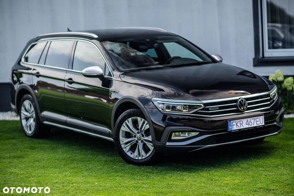 Volkswagen Passat - 11
