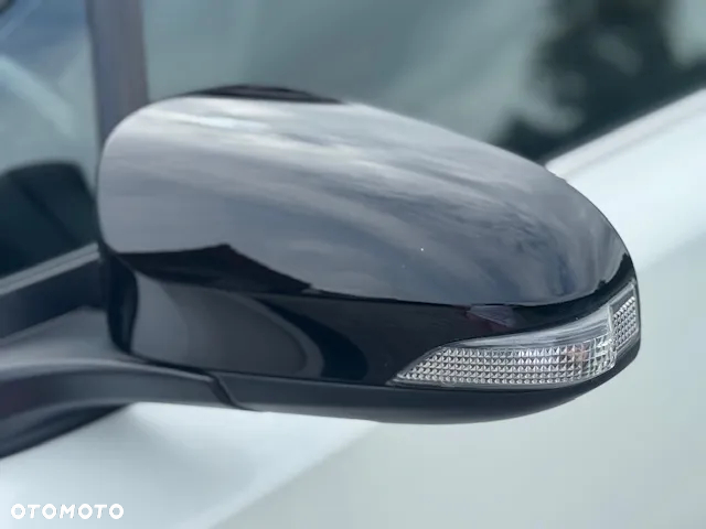 Toyota C-HR - 34