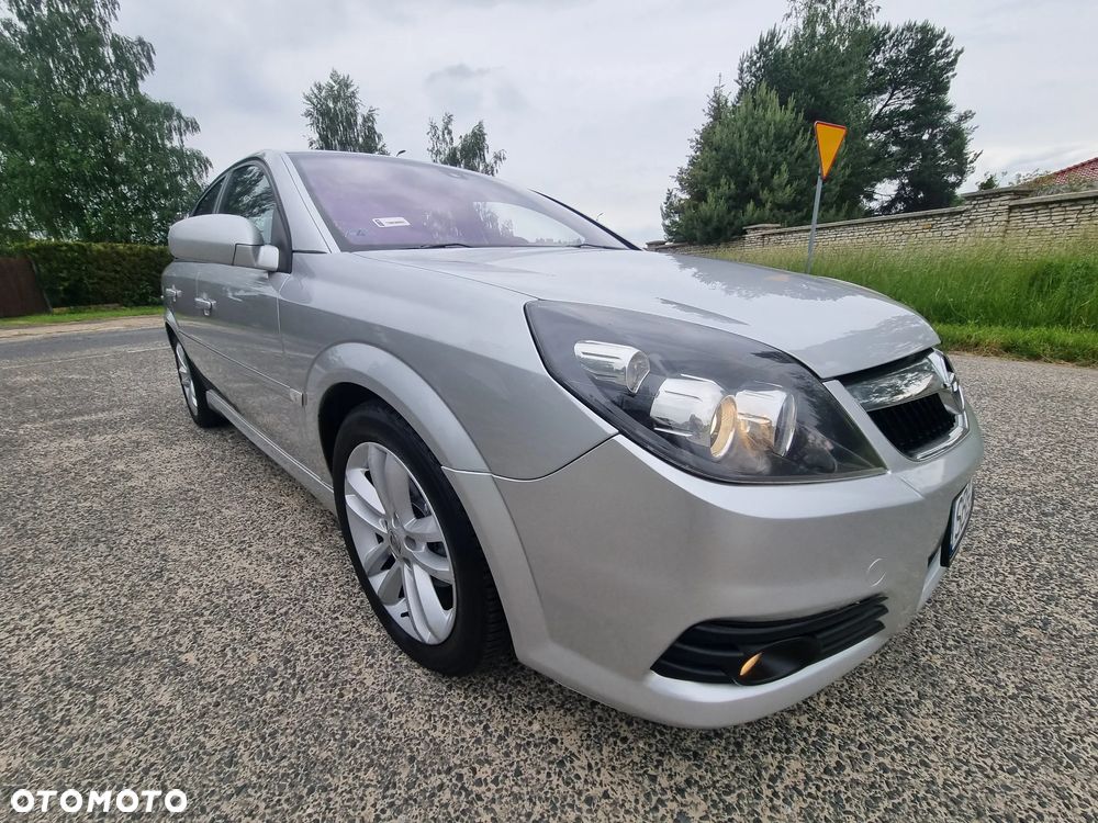Opel Vectra GTS 1.9 CDTI - 17
