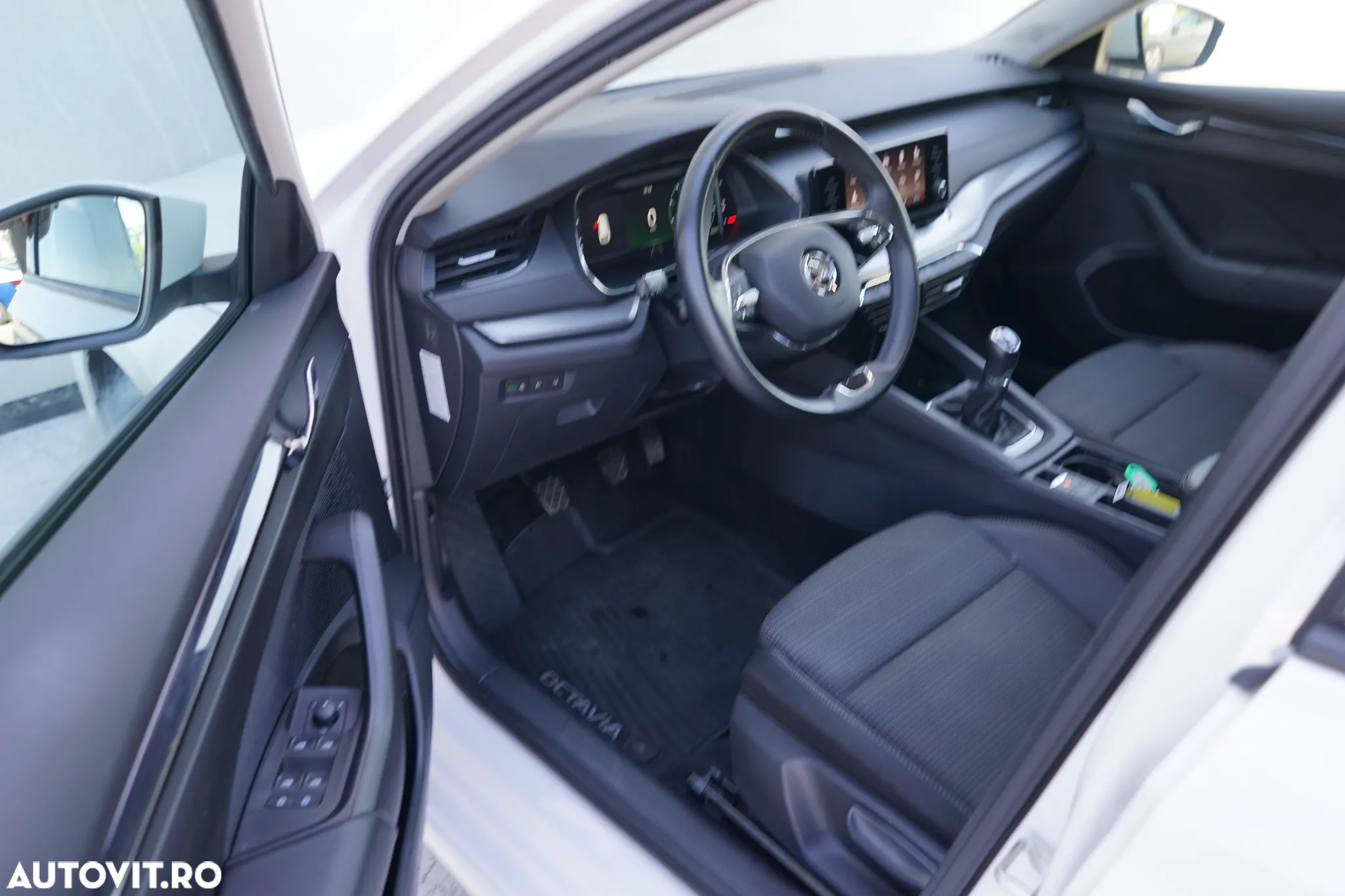 Skoda Octavia Combi 2.0 TDI Ambition - 11