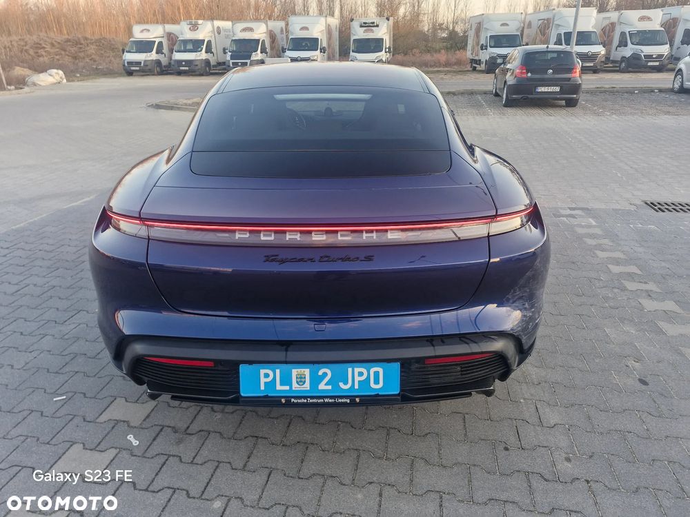 Porsche Taycan Turbo S - 4