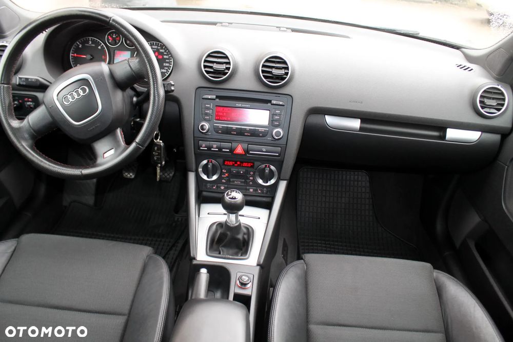 Audi A3 Sportback 2.0 TDI DPF quattro S line Sportpaket plus - 9