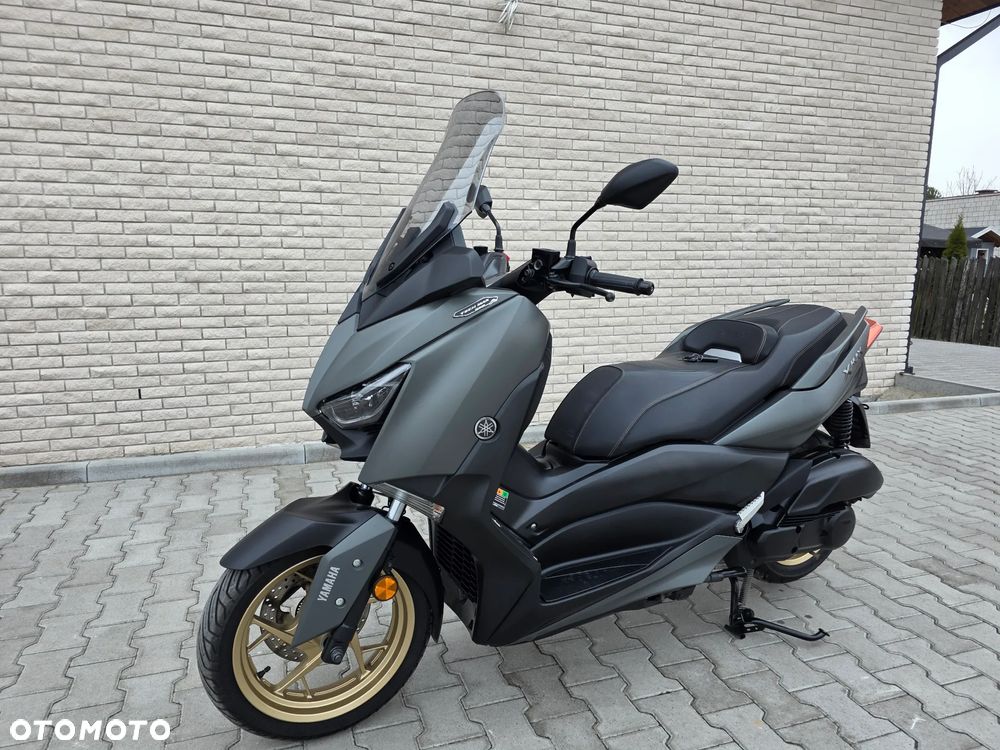 Yamaha X-max - 1