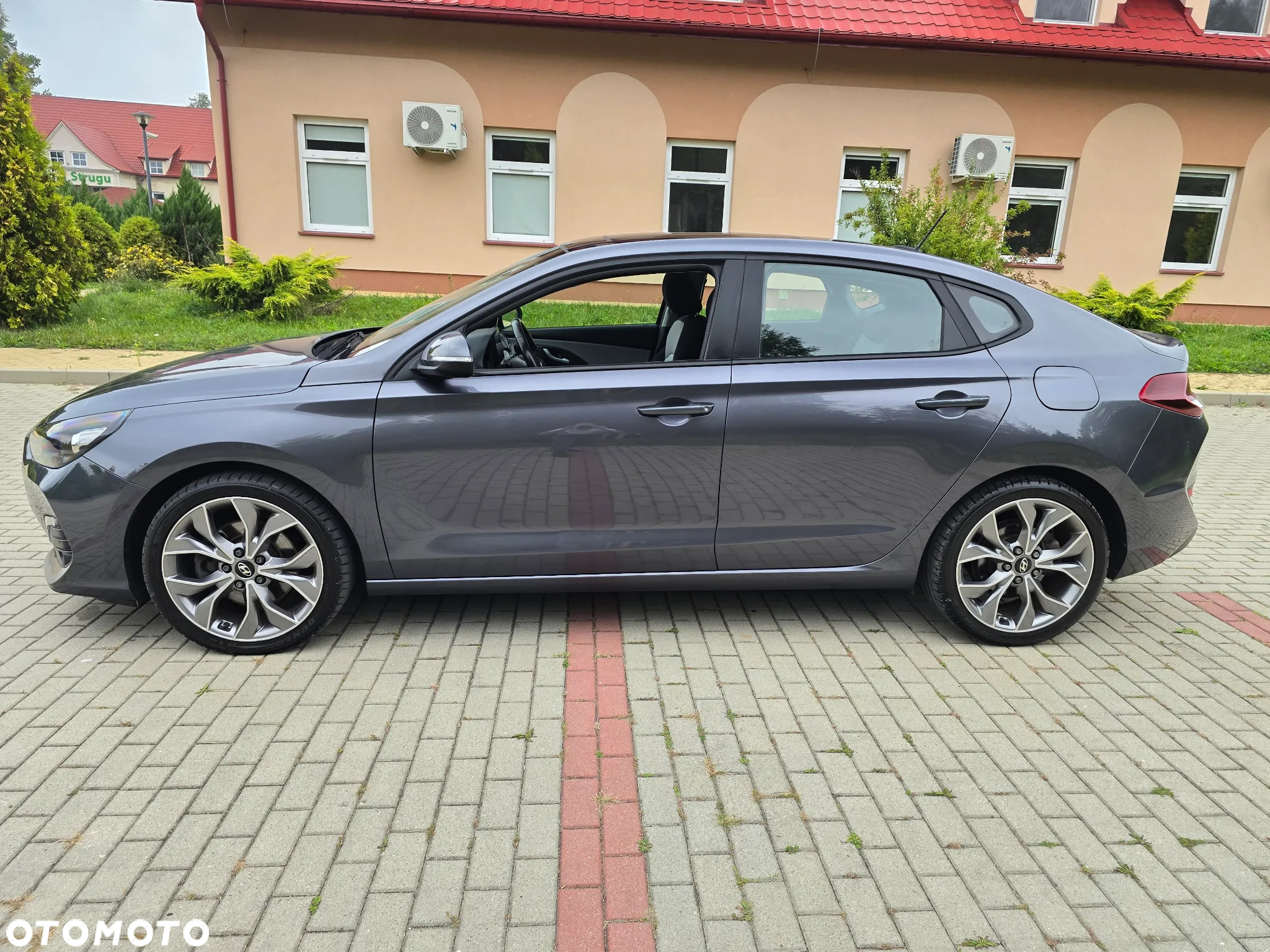 Hyundai i30 1.4 T-GDI Fastback Premium - 18