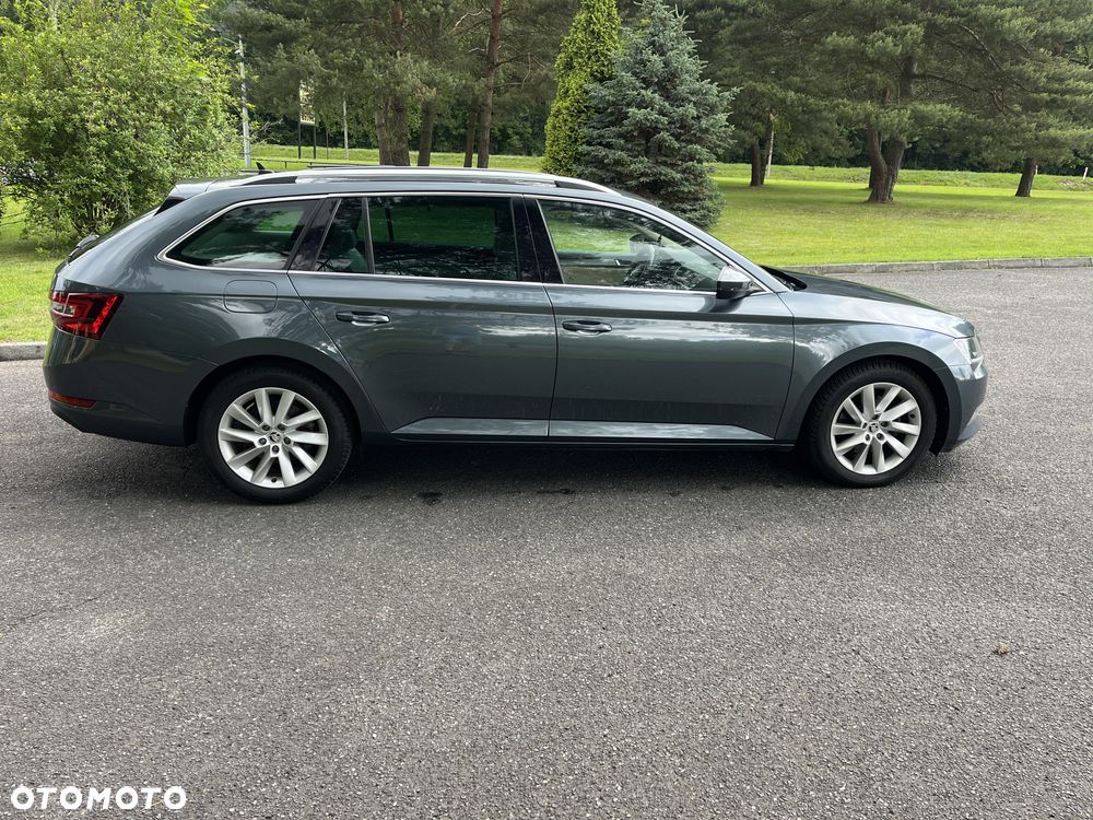 Skoda Superb 2.0 TDI DSG Premium Edition - 4