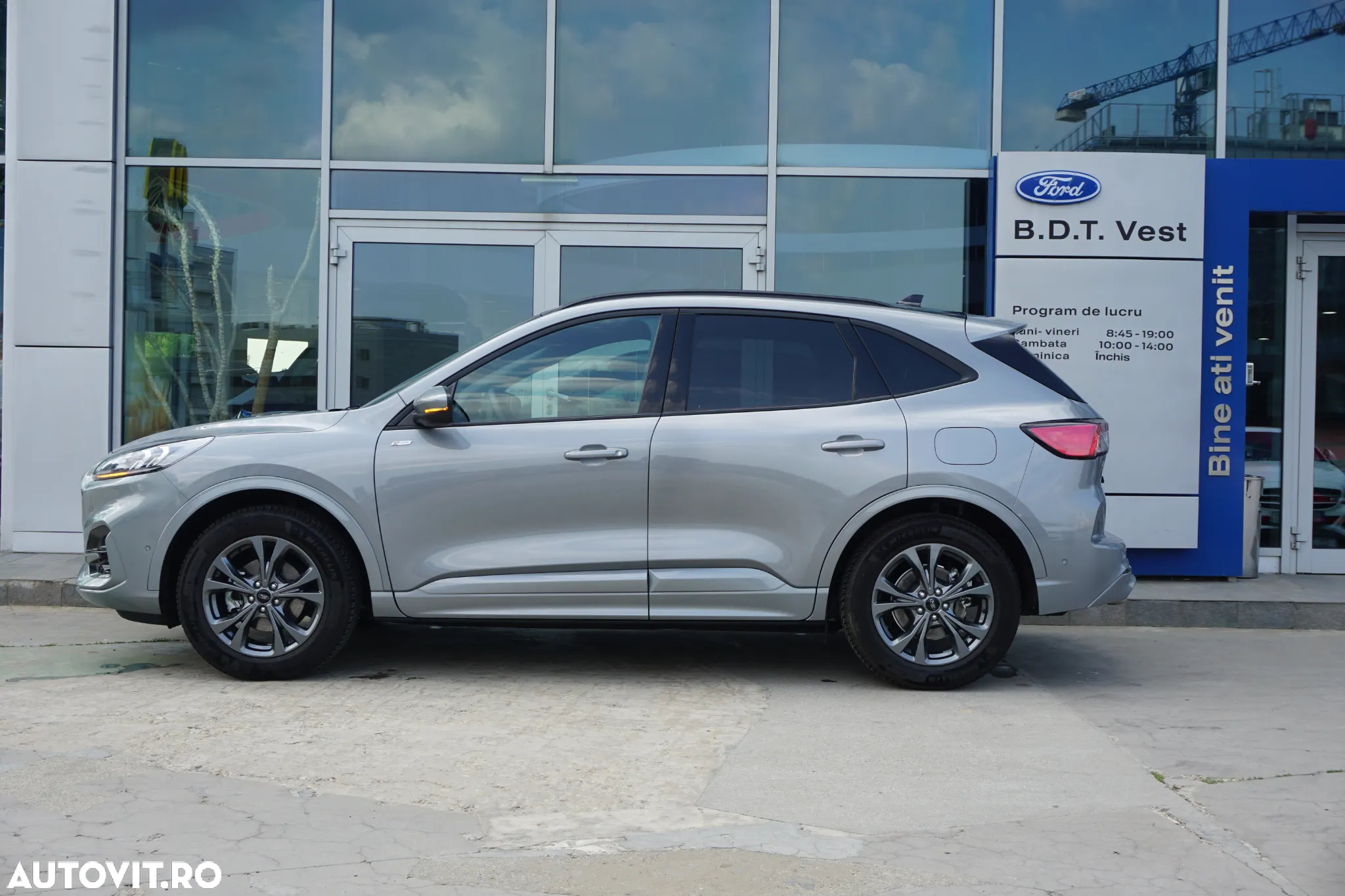 Ford Kuga 2.5 Duratec FHEV AWD ST Line X - 4