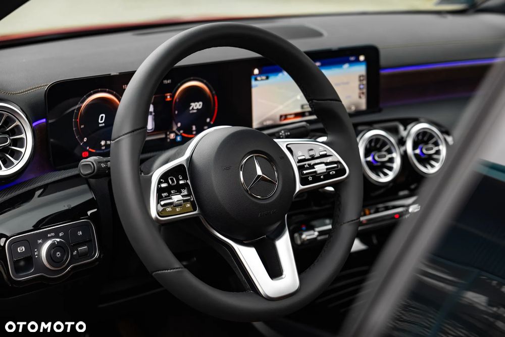 Mercedes-Benz CLA 250 Progressive 7G-DCT - 22