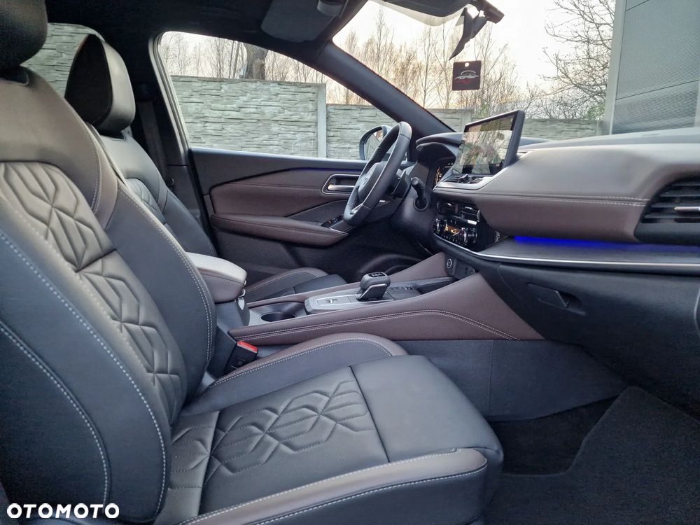 Nissan Qashqai 1.3 DIG-T MHEV Xtronic Tekna - 23