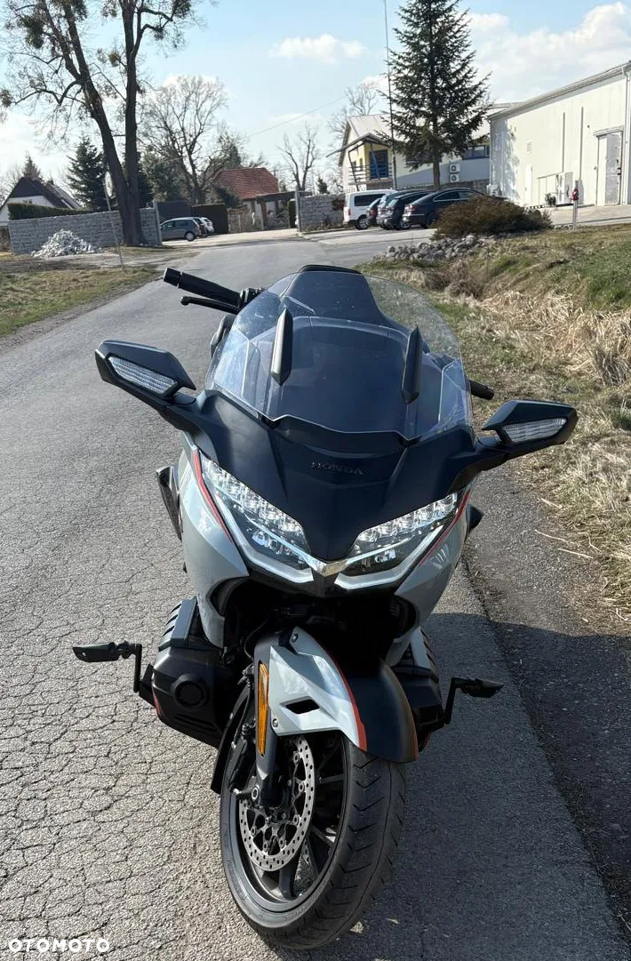 Honda GL - 12