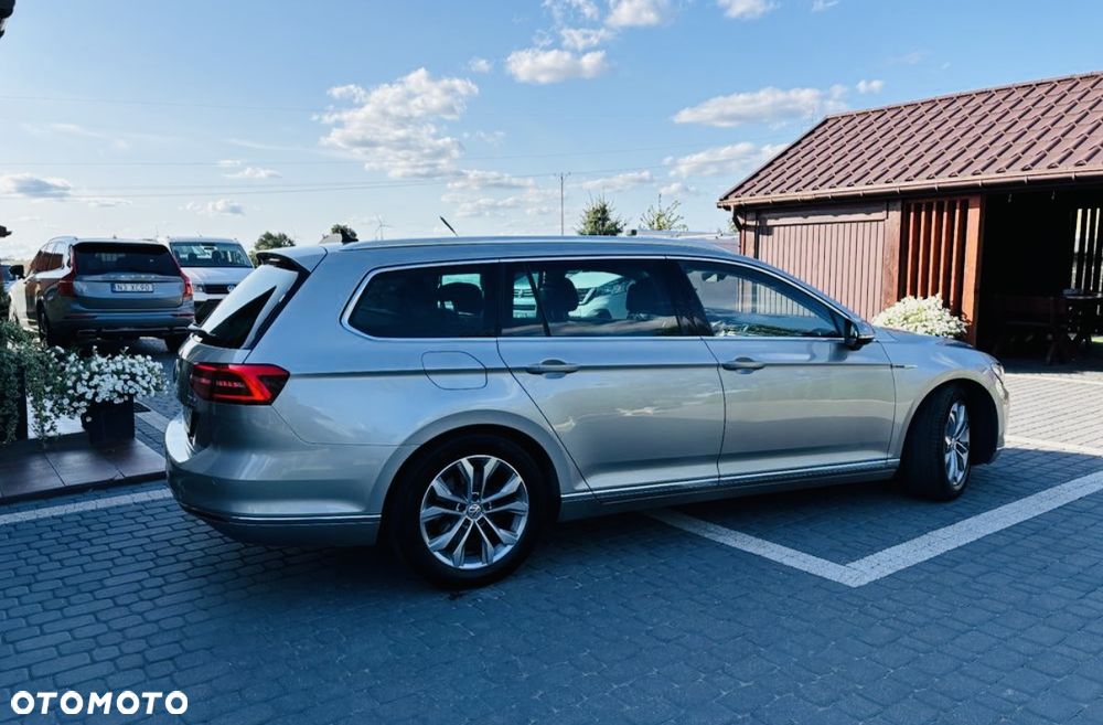 Volkswagen Passat 2.0 TDI SCR 4Mot DSG Highline - 8