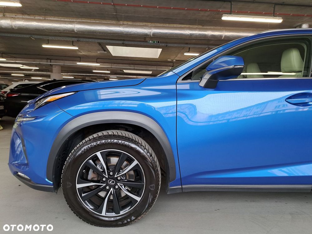Lexus NX 300 Comfort AWD - 37