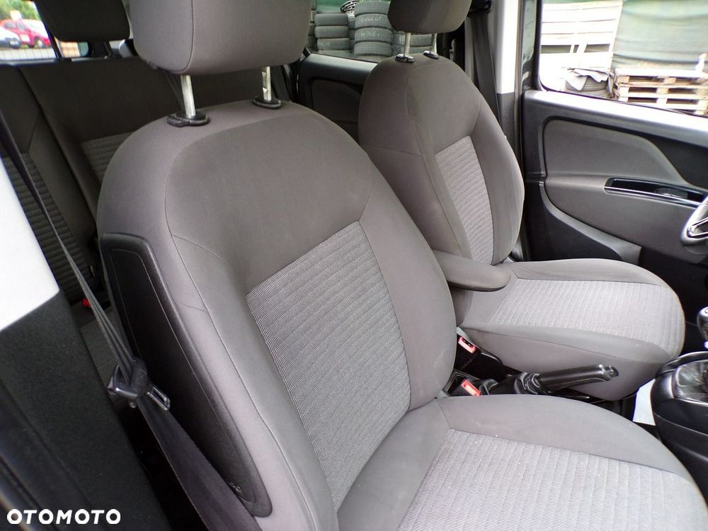 Fiat Doblo - 18