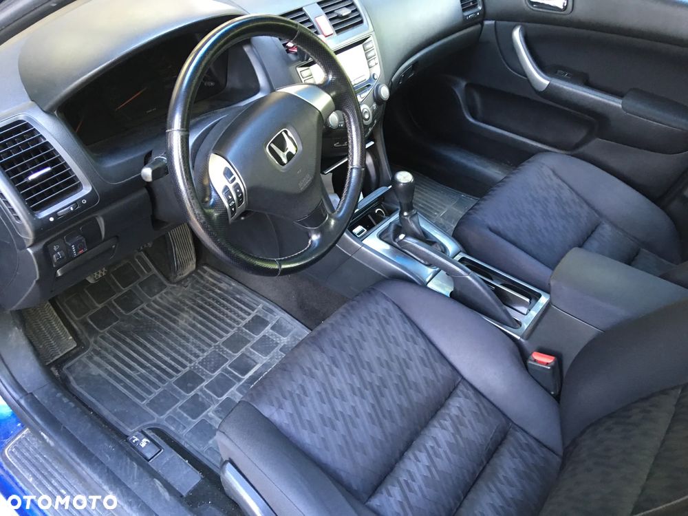 Honda Accord 2.0 Comfort - 9