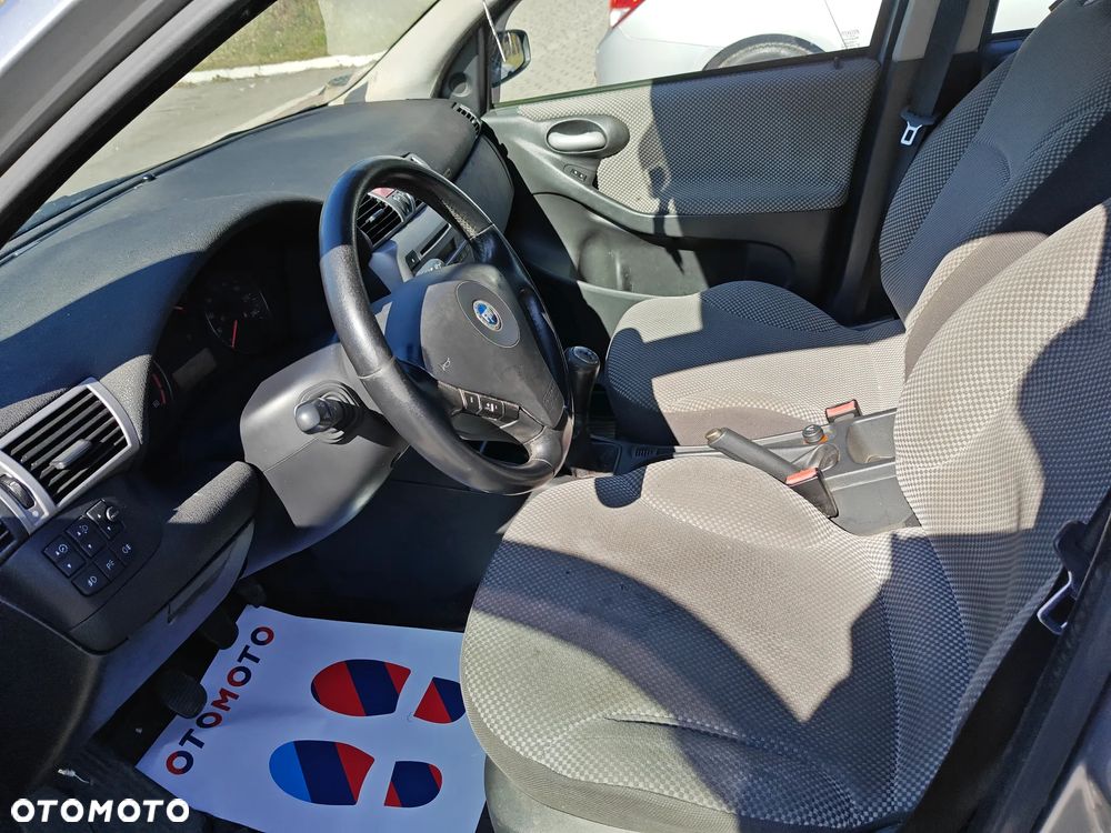 Fiat Stilo Multi Wagon 1.9 JTD 115 Dynamic - 10