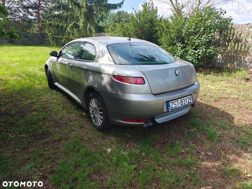 Alfa Romeo GT - 4