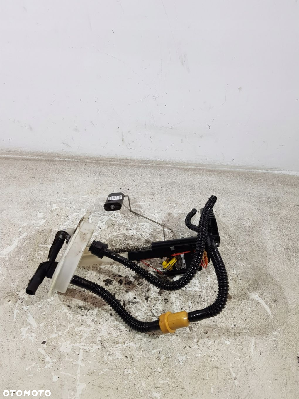 CZUJNIK PŁYWAK POZIOMU PALIWA 6765849 BMW E60 E61 LCI EUR 3.0D M57 - 4