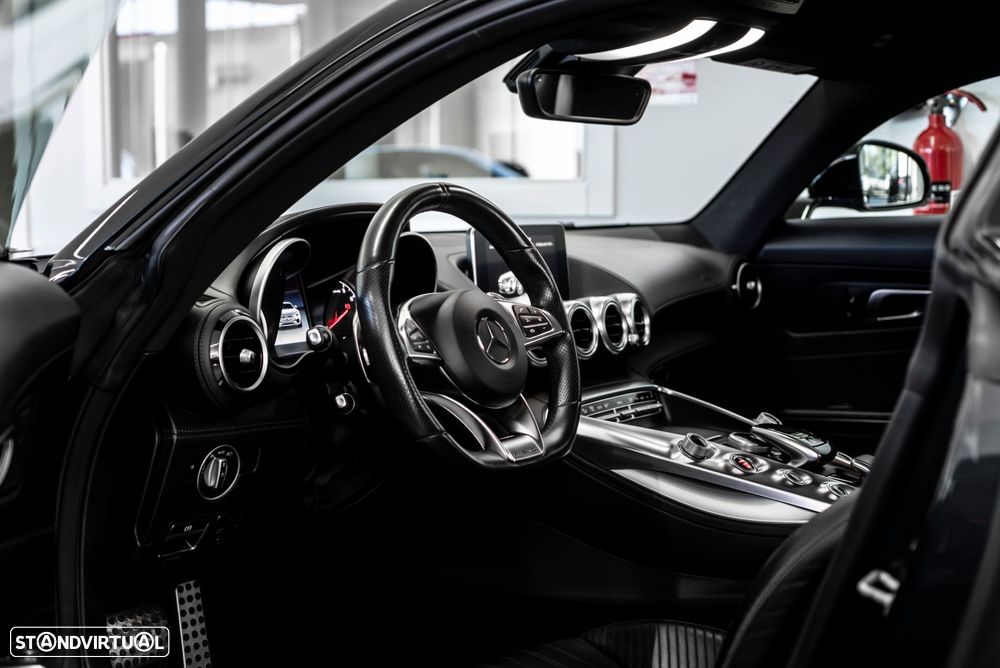 Mercedes-Benz AMG GT - 11