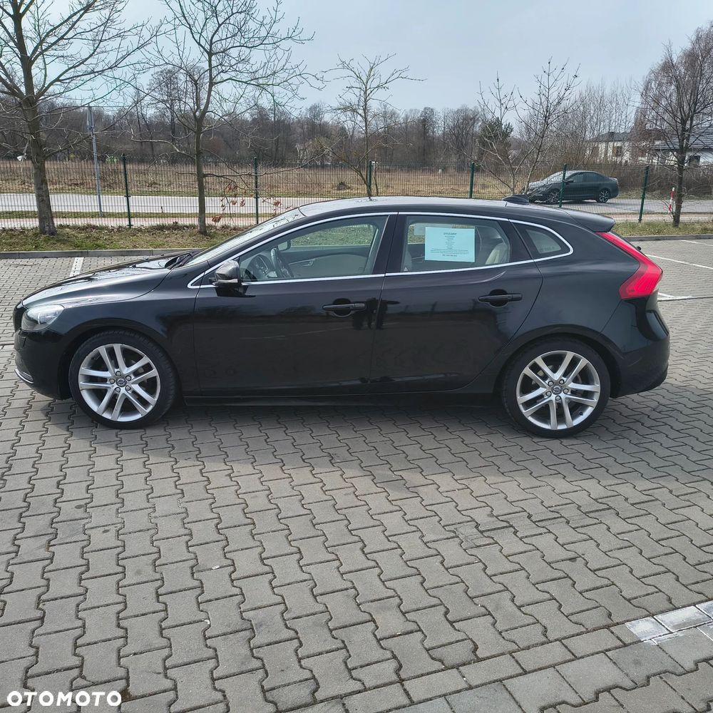 Volvo V40 D2 Drive-E Ocean Race - 1