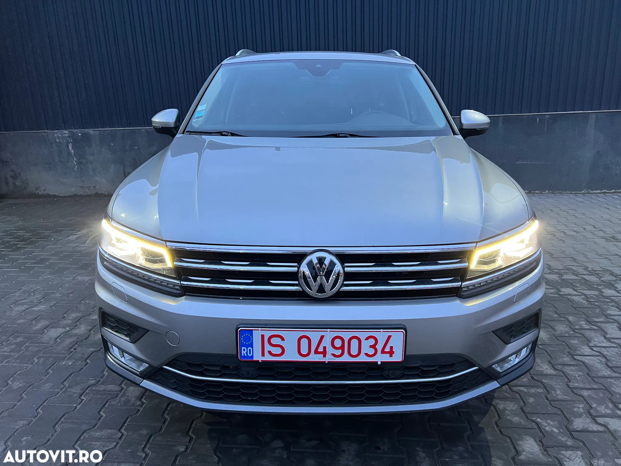 Volkswagen Tiguan 2.0 TDI SCR 4MOTION (BlueMotion Techn.) DSG Highline - 2