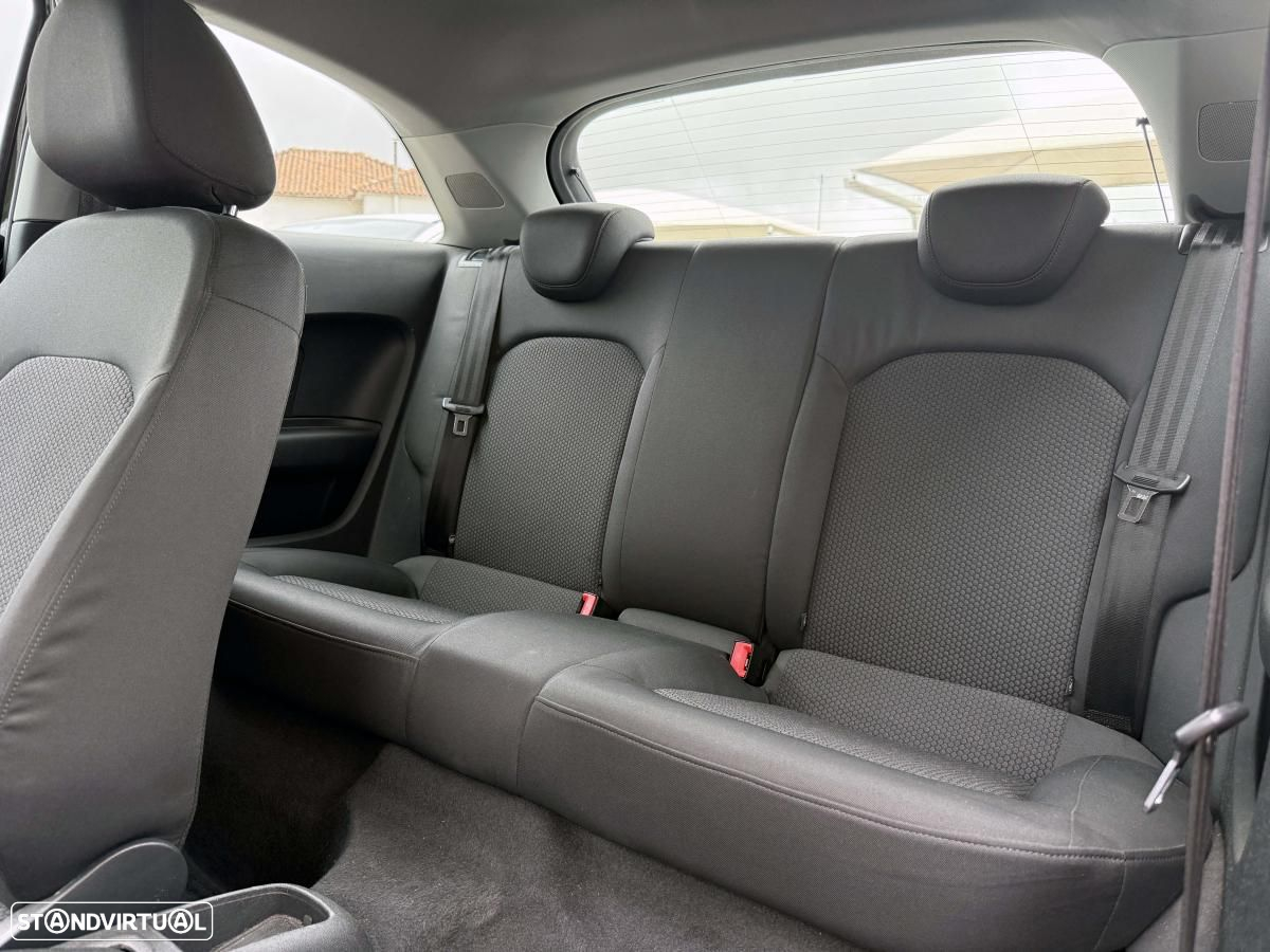 Audi A1 1.6 TDI Advance - 13