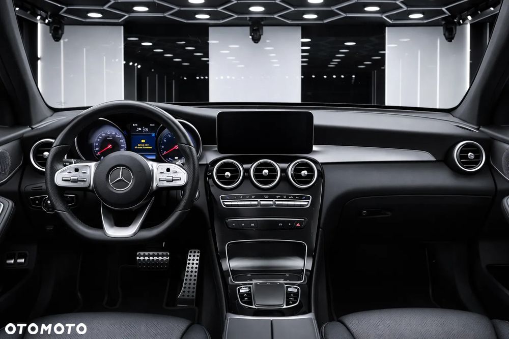 Mercedes-Benz GLC - 6