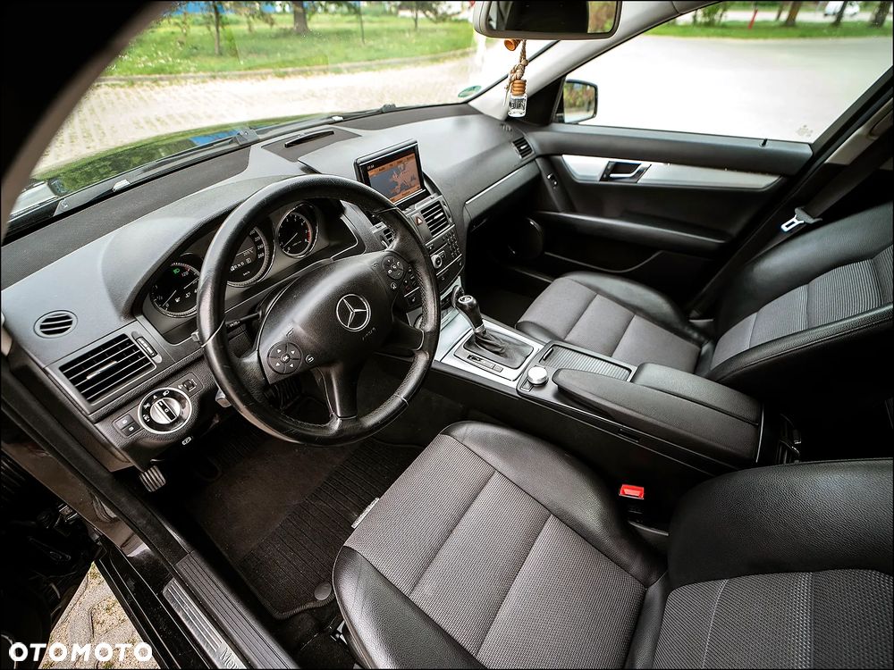 Mercedes-Benz Klasa C - 16