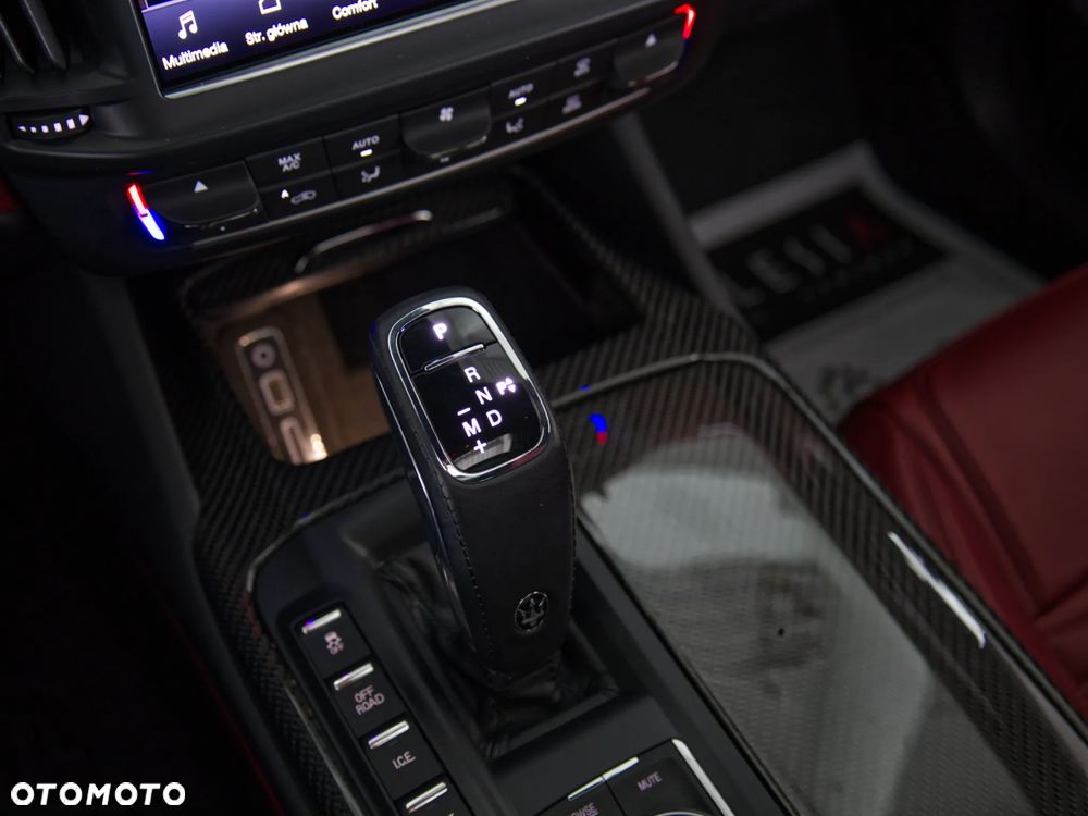 Maserati Levante S Q4 GranSport - 15